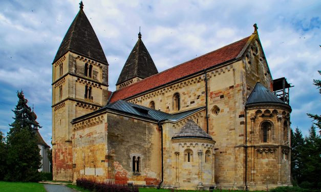 Teljesen felújítják az Árpád-kori jáki templomot