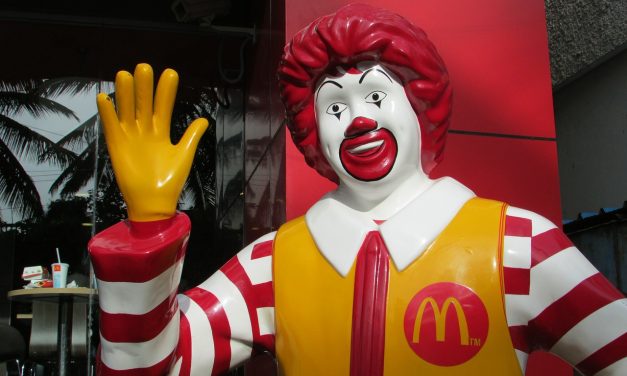 Papírra cseréli műanyag szívószálait a McDonald’s