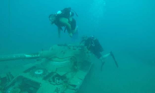 Régi tankokból alakítottak új élőhelyet a tenger állatainak Libanonnál