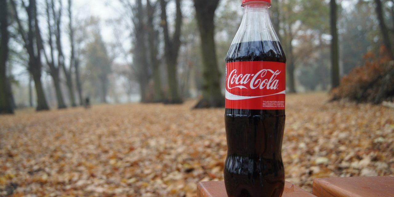 A Coca-Cola egyre több könnyebb és környezetkímélőbb palackot használ majd