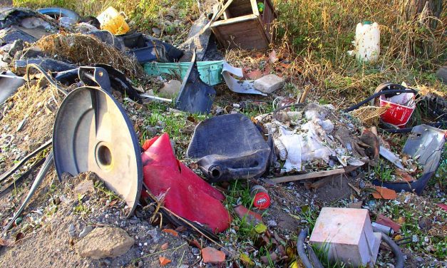 Zöldkommandó ellenőrzi a hulladéklerakást Miskolcon