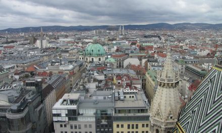 Csak engedéllyel lehet lebontani az 1945 előtti épületeket Bécsben