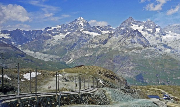 Ijesztő mértékben zsugorodnak a svájci gleccserek
